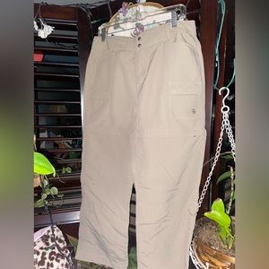 North Face Cargo Tear-Away Pants Into Shorts with Pockets